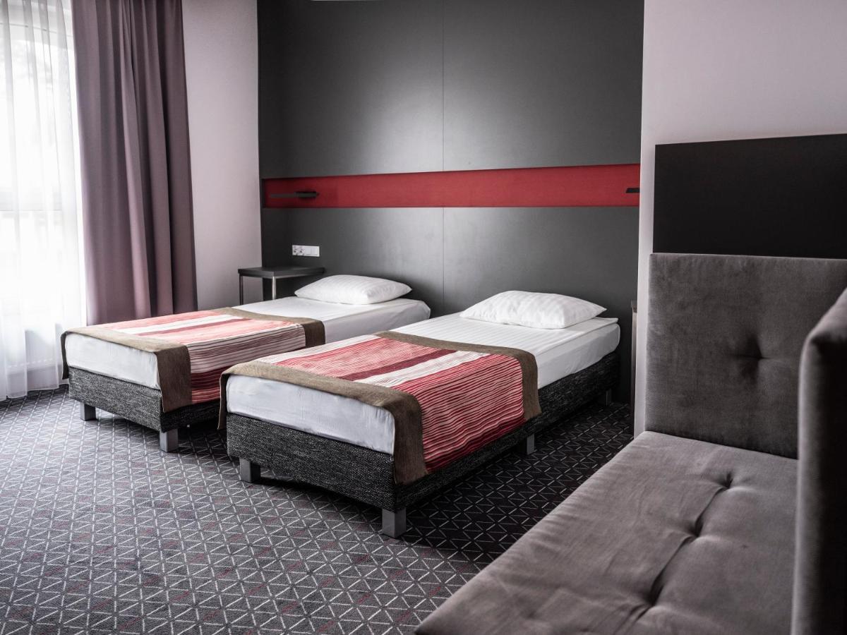 Hotel Europa Starachowice Extérieur photo