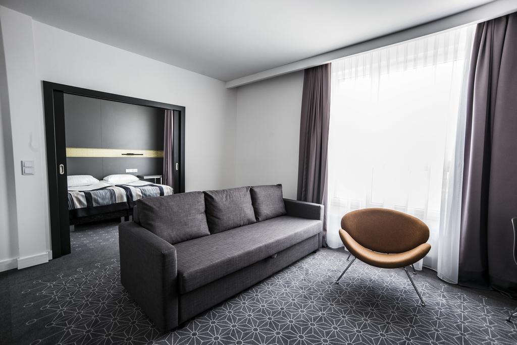 Hotel Europa Starachowice Extérieur photo